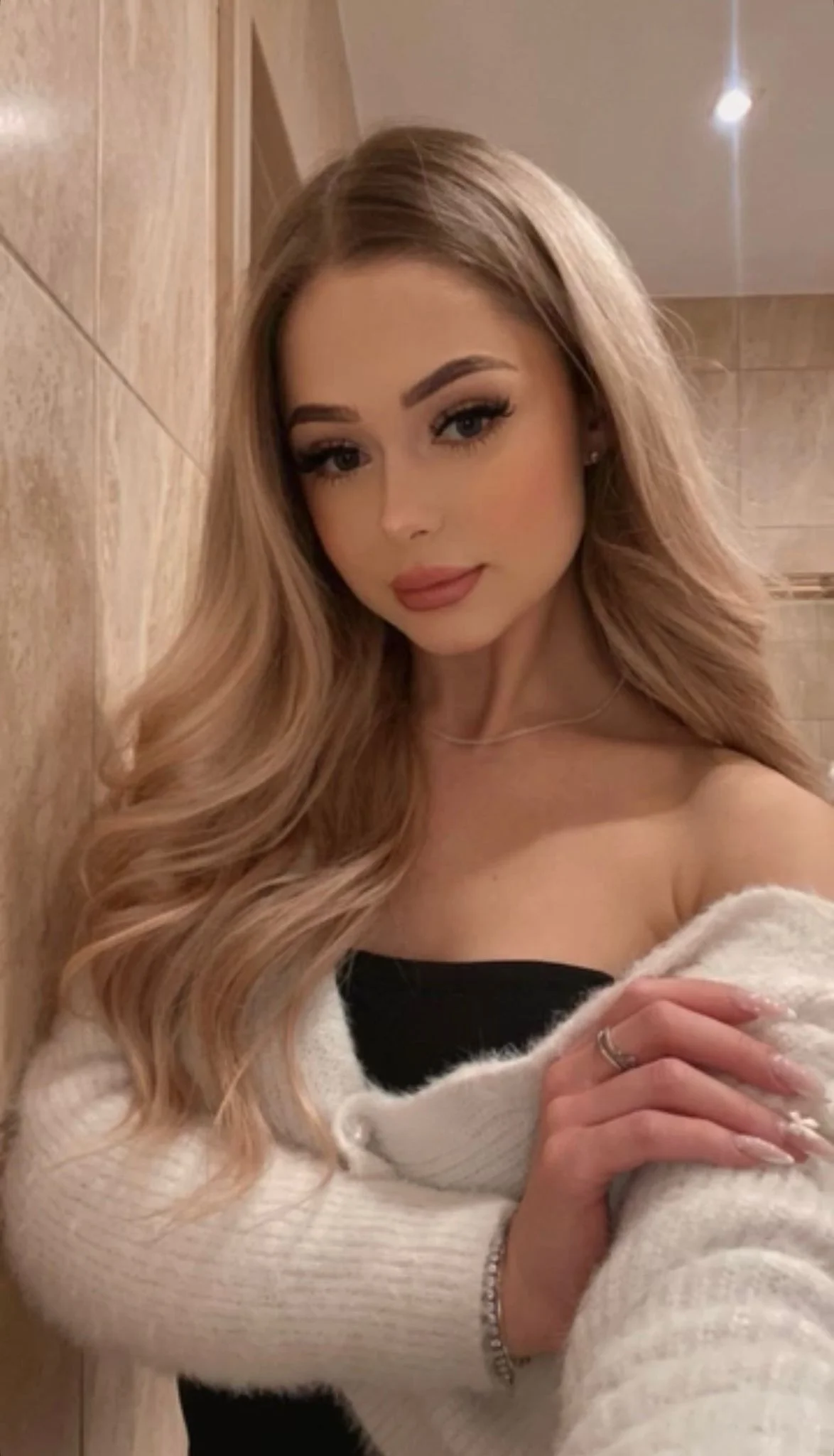 primenexthub Simge otele gelen eskort PRIMENEXTHUB DORUK 2025 Istanbul Lüks Model Escort Bayan Numaraları - DRKCNAY ELITE %100 GERÇEK - Simge otele gelen eskort buluşmak için - Poz 1