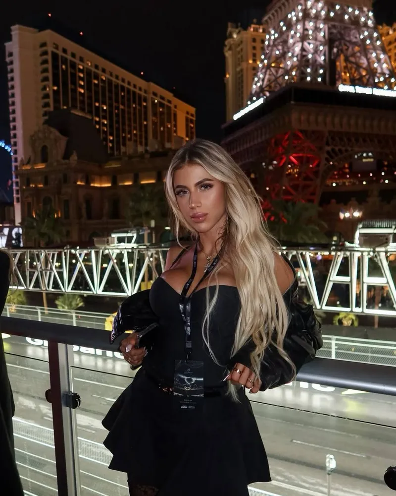primenexthub Oyku İstanbul Escort Galeri Görseli 3 - rus